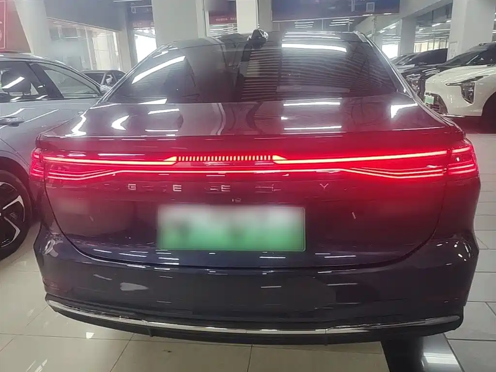 Geely Galaxy Galaxy A7 2025 EM-i фото 6
