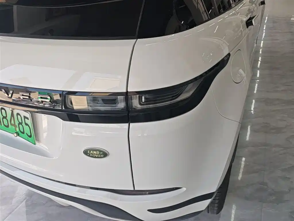 Land Rover Range Rover Evoque New Energy 2023 Range Rover Evoque L P300e Plug-in Hybrid Edition фото 8
