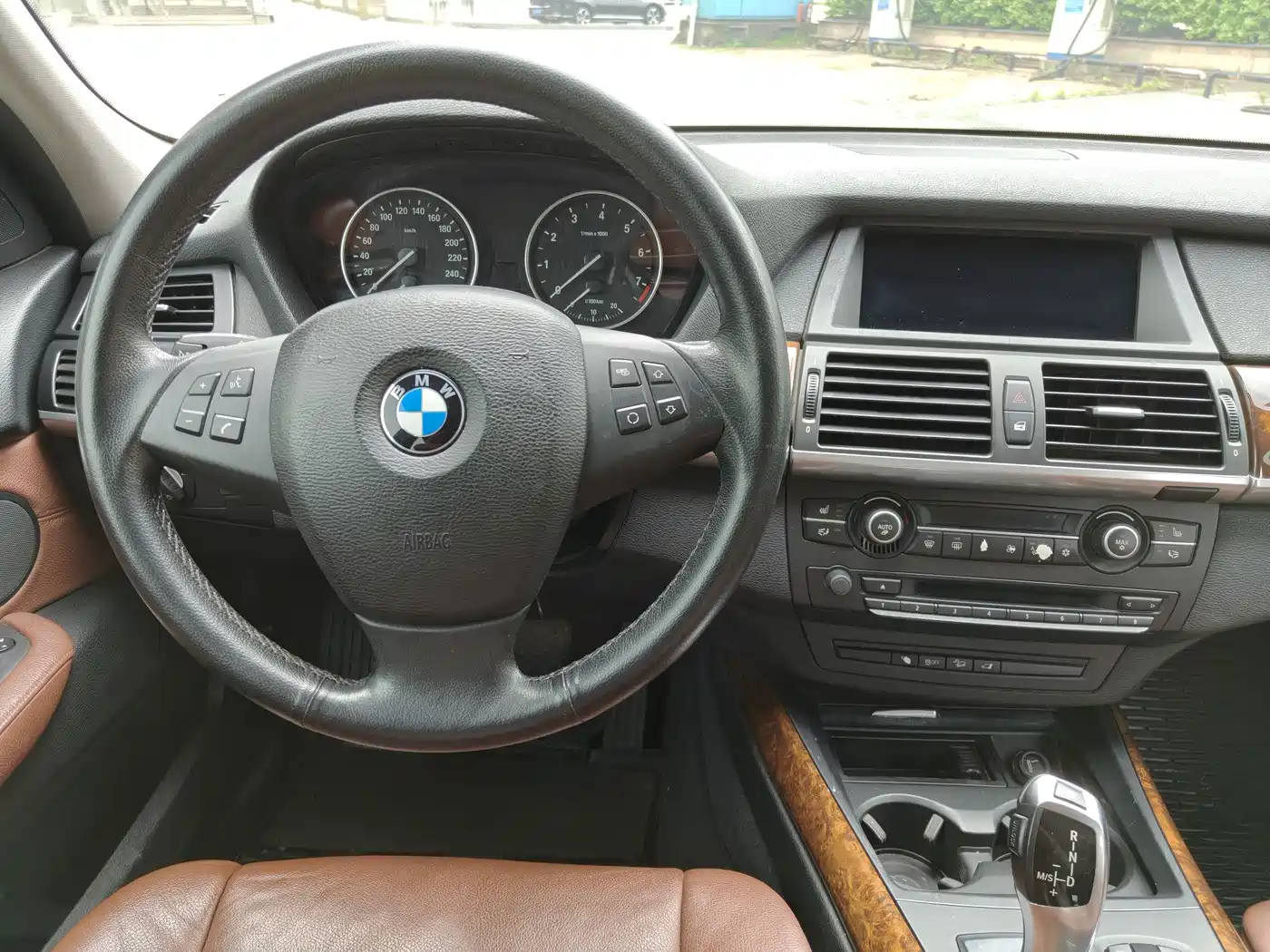 BMW X5 (Import) 2011 xDrive35i Leading Edition фото 16