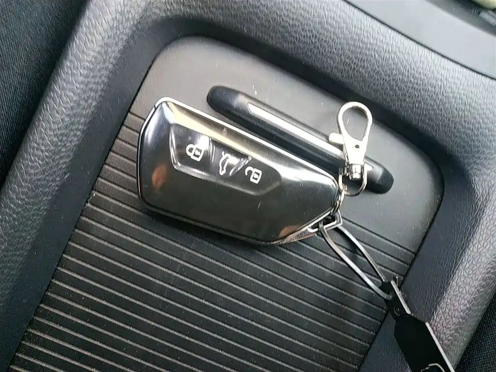 Volkswagen ID.3 2025 Smart Pure Intelligent Edition фото 9
