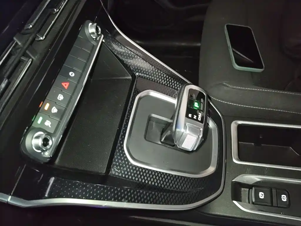 Haval M6 2021 PLUS 1.5T DCT Elite Smart Connect фото 14