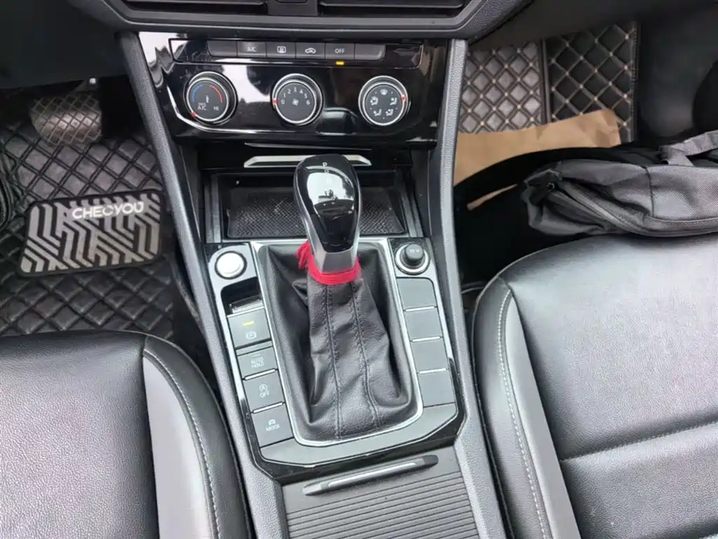 Volkswagen Sagitar 2022 280TSI DSG Soaring Edition фото 14
