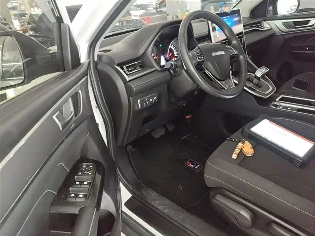 Haval M6 2021 PLUS 1.5T DCT Elite Smart Connect фото 15