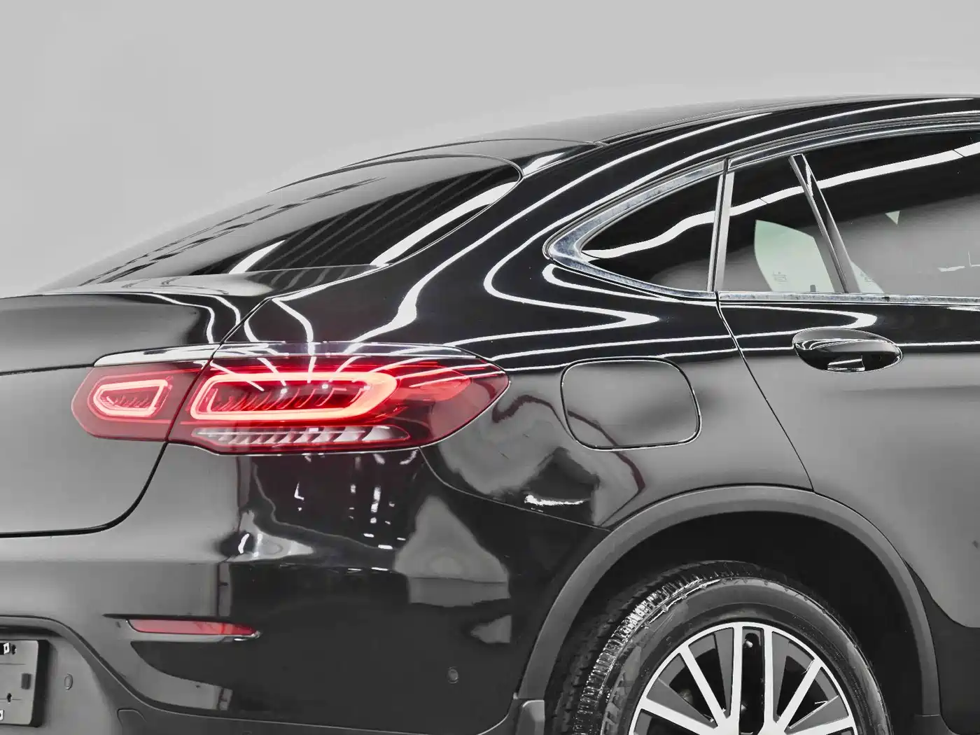 Mercedes-Benz GLC Coupe 2023 Model GLC 260 4MATIC Coupe SUV фото 31