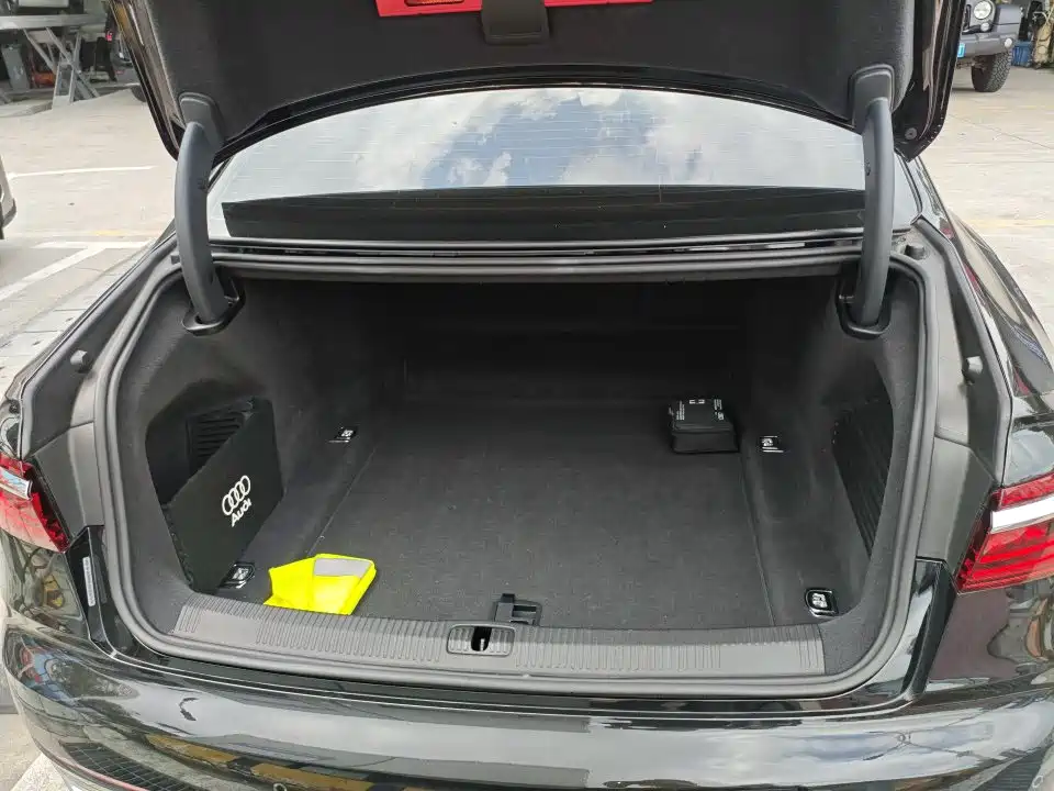 Audi A8 2021 A8L 55 TFSI quattro Luxury фото 8