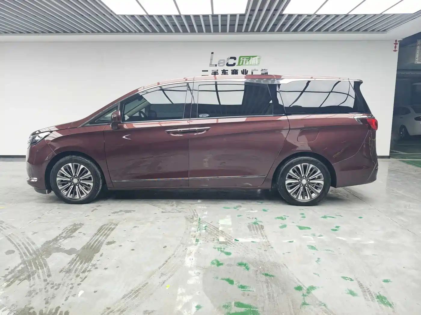 Buick GL8 2022 ES Landmark 653T Flagship фото 4