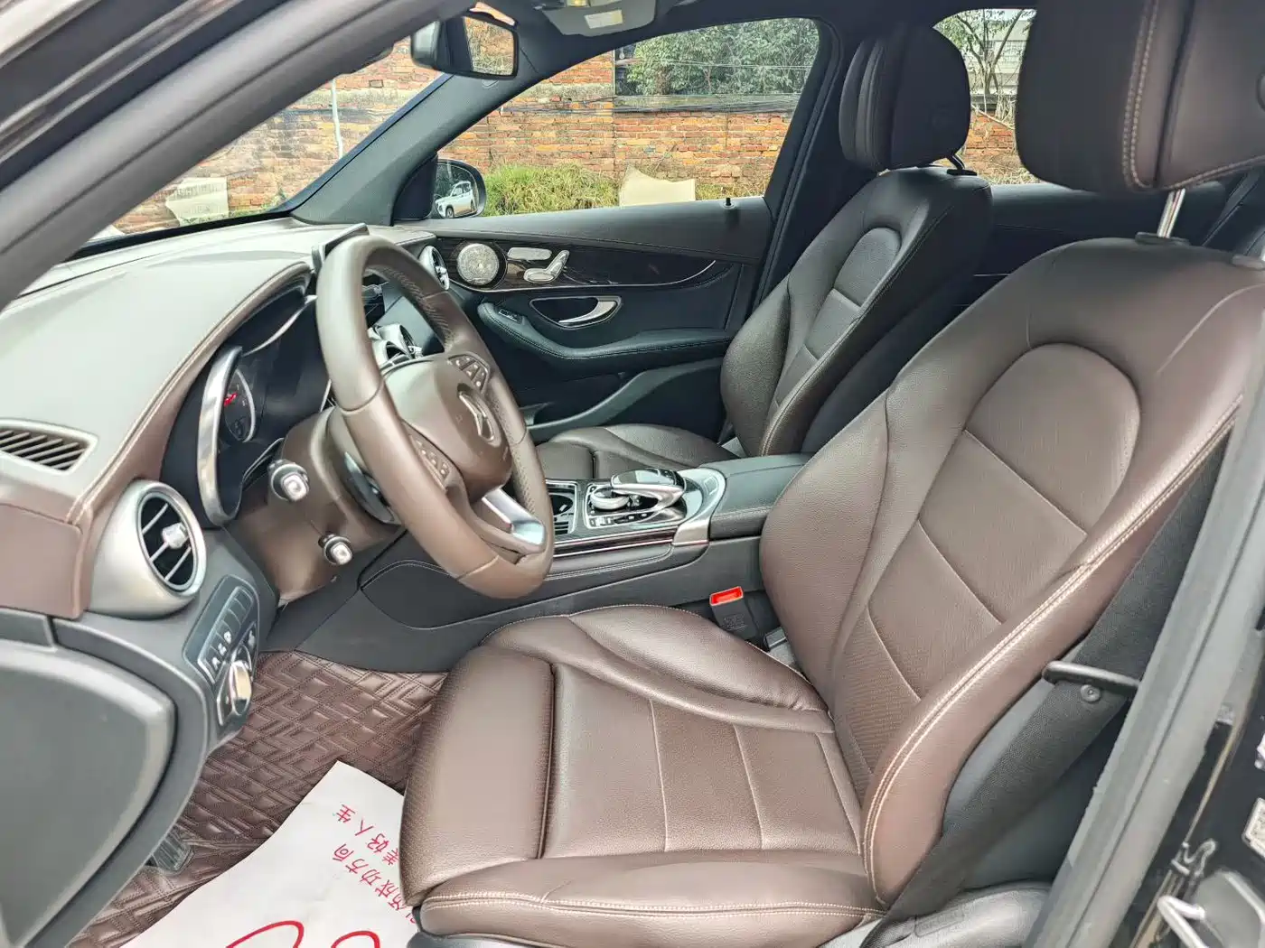 Mercedes-Benz GLC 2017 GLC 260 4MATIC Luxury фото 4