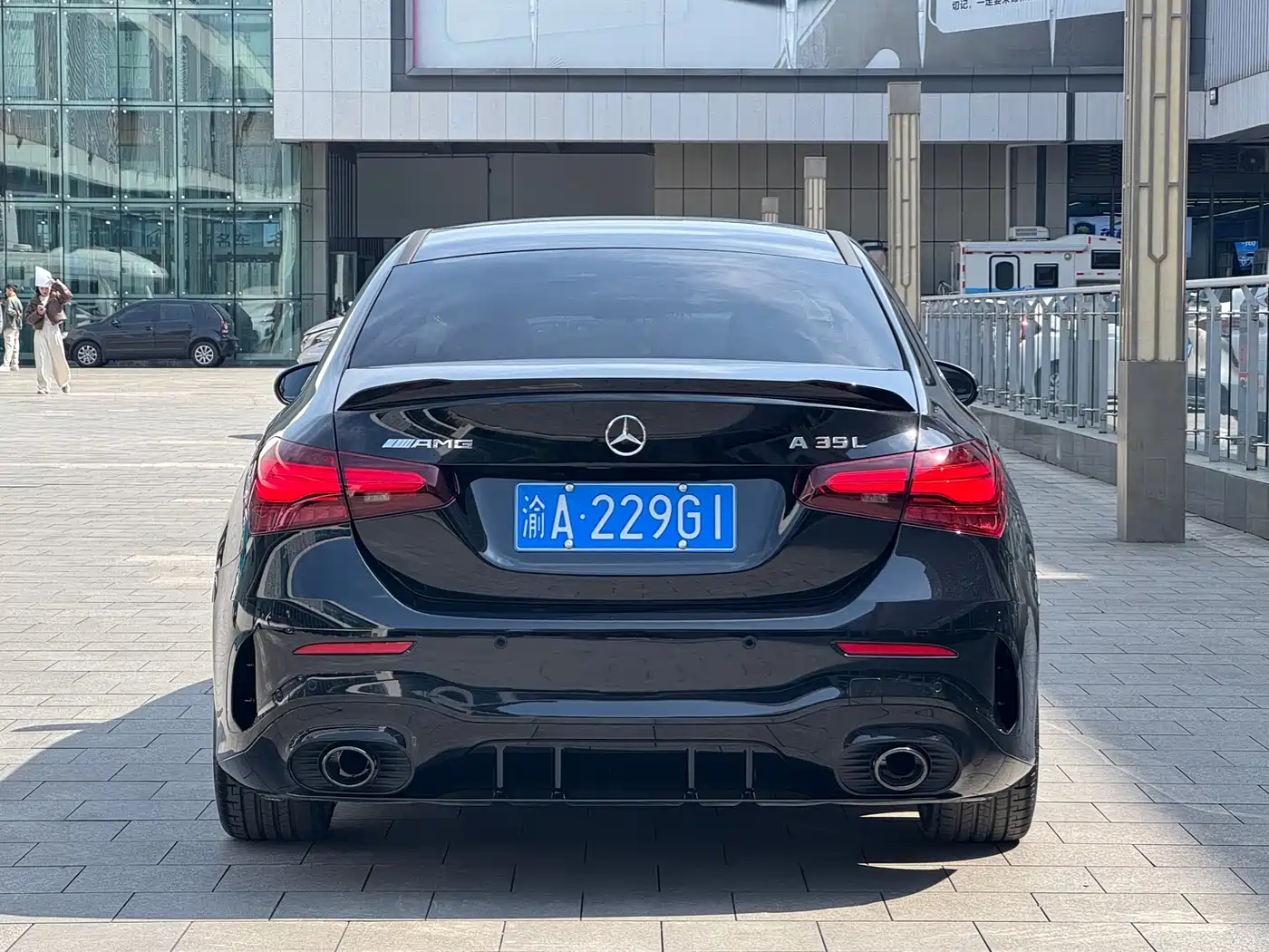 Mercedes-Benz A-Class AMG 2024 AMG A 35 L 4MATIC фото 8