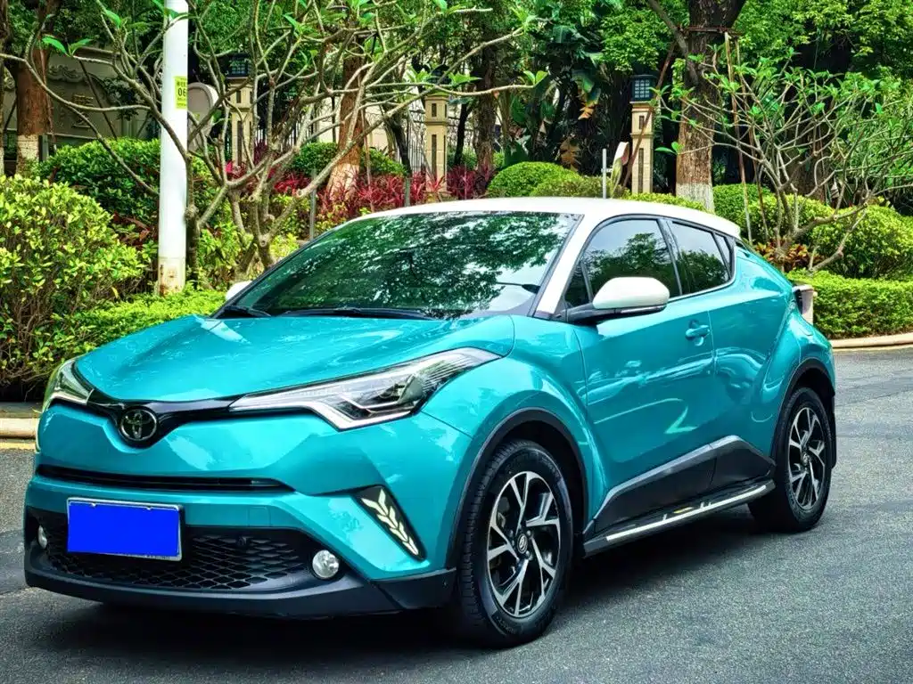 Toyota C-HR 2018 2.0L Luxury Edition China V