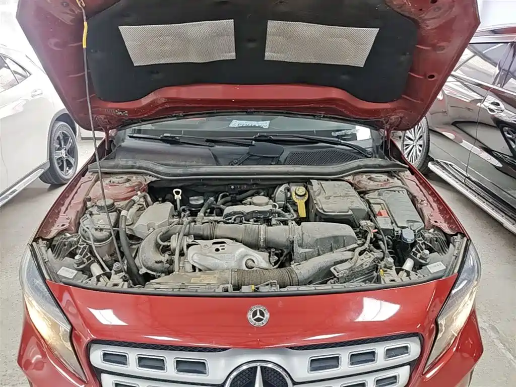 Mercedes-Benz GLA 2017 GLA 200 Dynamic фото 20