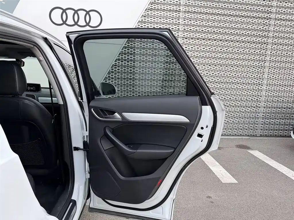 Audi Q3 2017 35 TFSI Fashion фото 13