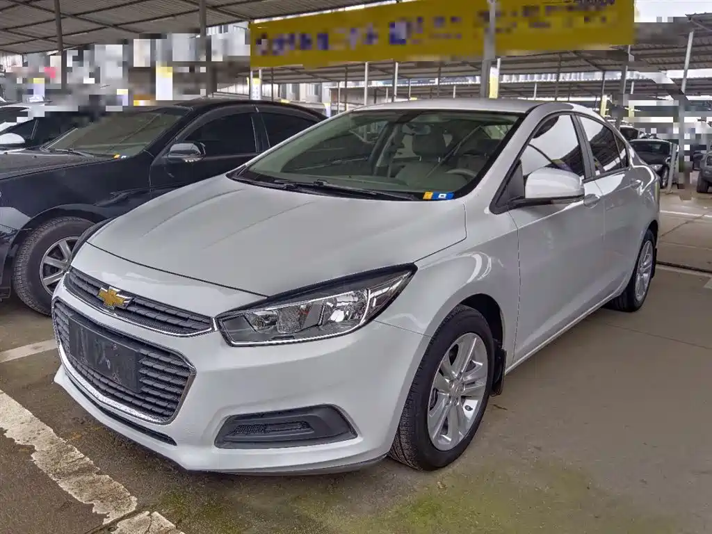Chevrolet Cruze 2015 1.5L Automatic Fashion Navigation Edition