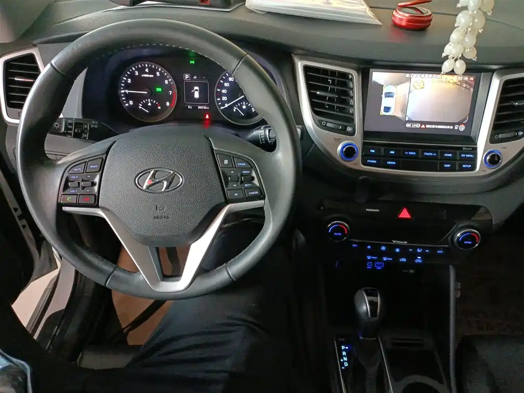 Hyundai Tucson 2018 1.6T DCT 2WD 15th Anniversary Special Edition фото 10