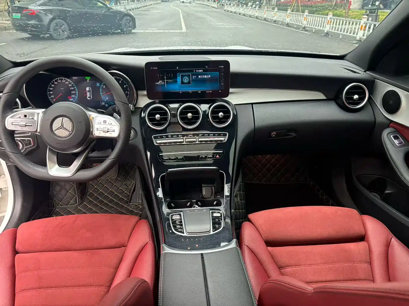 MERCEDES-BENZ C CLASS