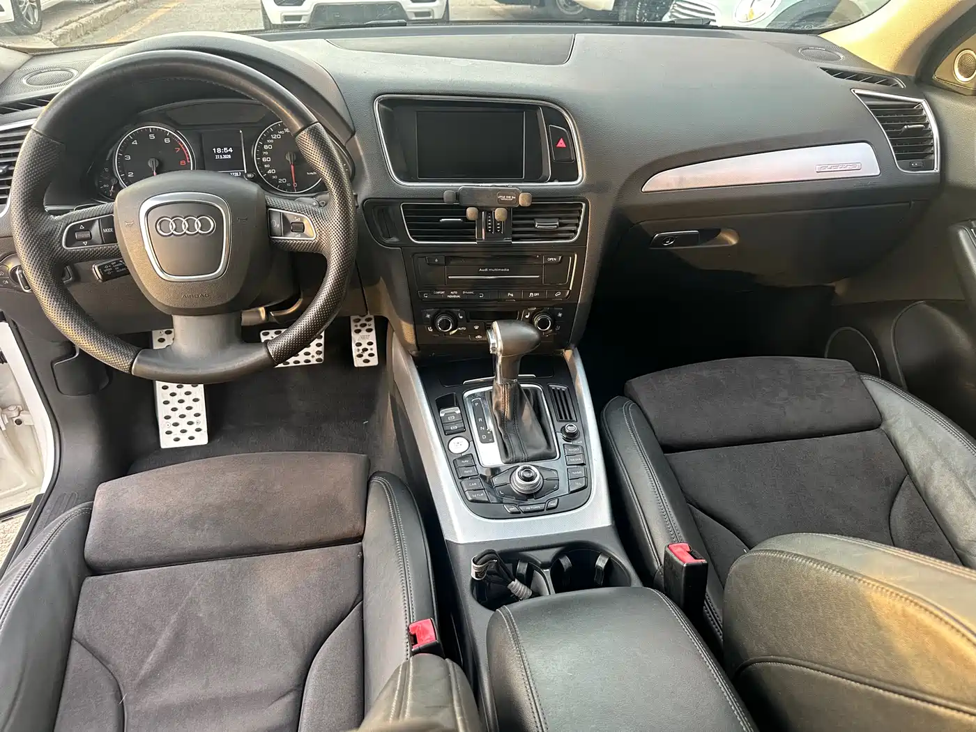 Audi Q5 2011 2.0TFSI Dynamic фото 6