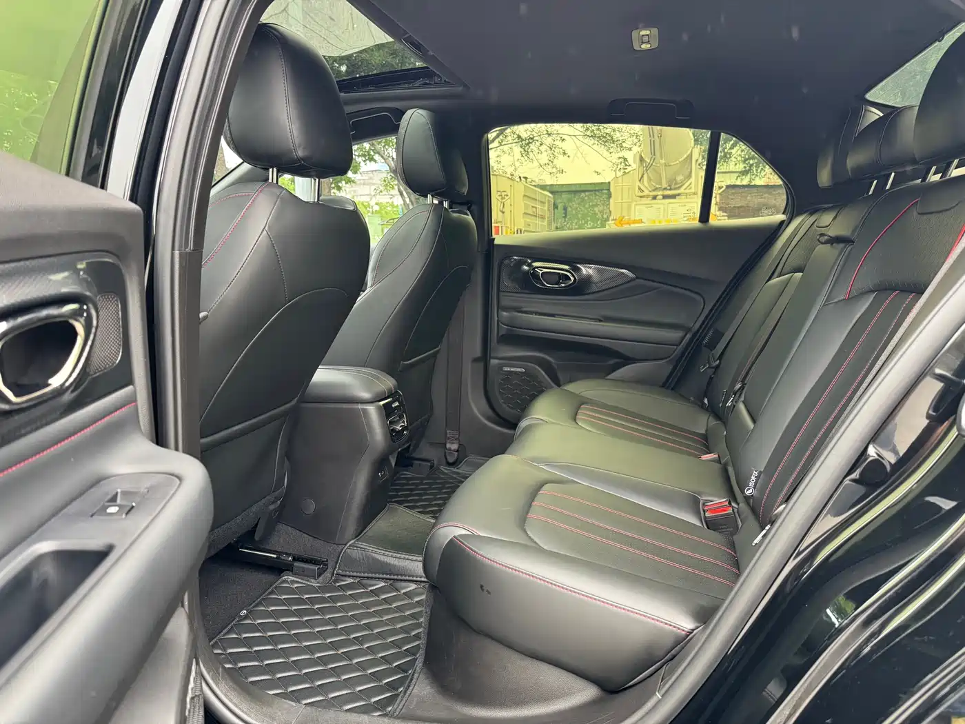 GAC Trumpchi Trumpchi Emkoo 2021 270T DCT J15 Edition фото 7