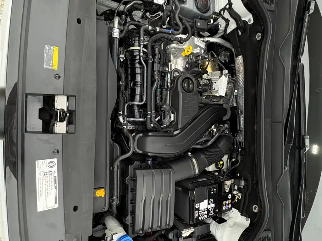 Volkswagen Tharu 2024 300TSI 2WD Moon Premium Edition фото 15
