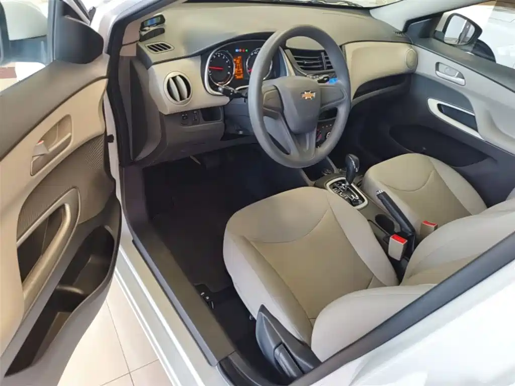 Chevrolet Sail 2018 Sail 3 1.3L AMT Ideal фото 16