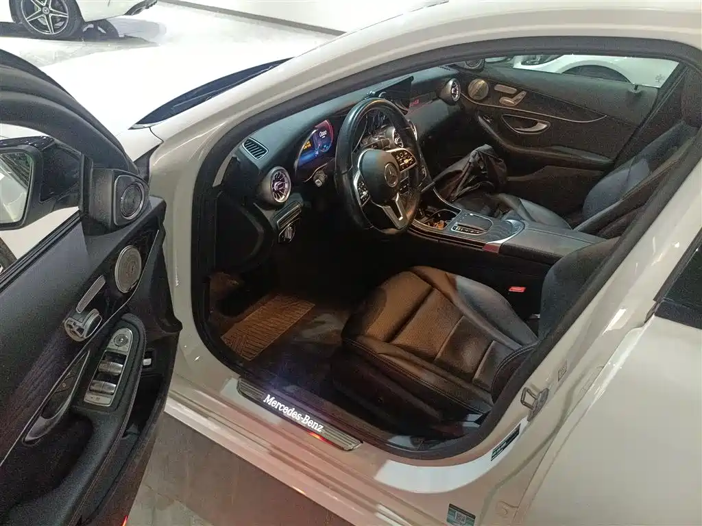 Mercedes-Benz C-Class (Import) 2020 Model C 260 Estate фото 16
