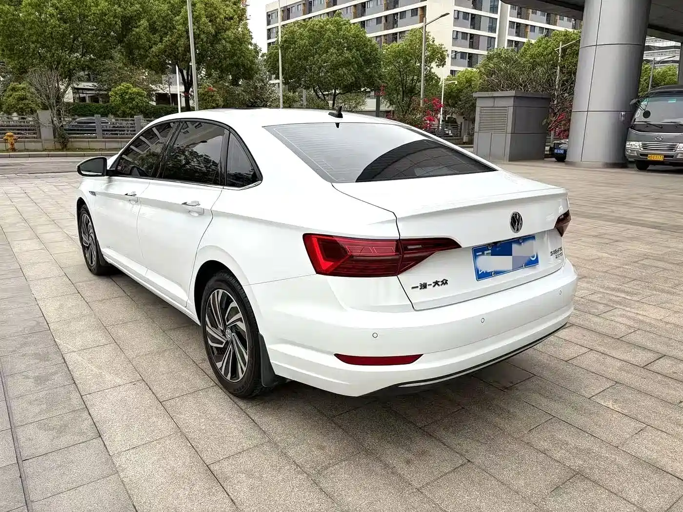 Volkswagen Sagitar 2022 280TSI DSG Surpassing Edition фото 10