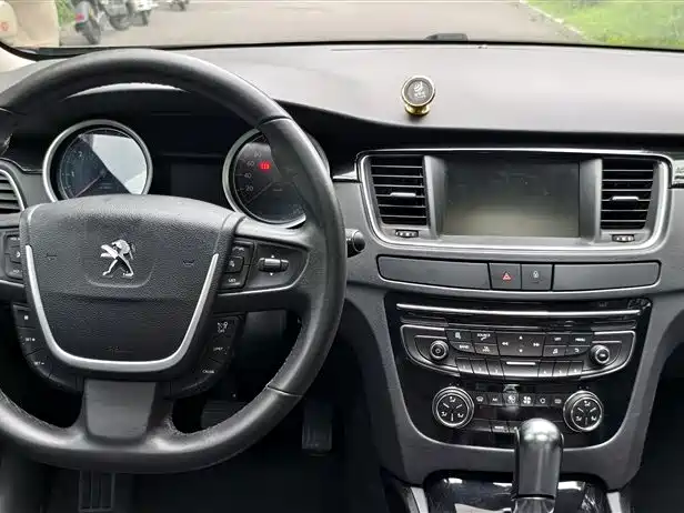 Peugeot 508 2015 1.6THP Auto Excellence Edition фото 18