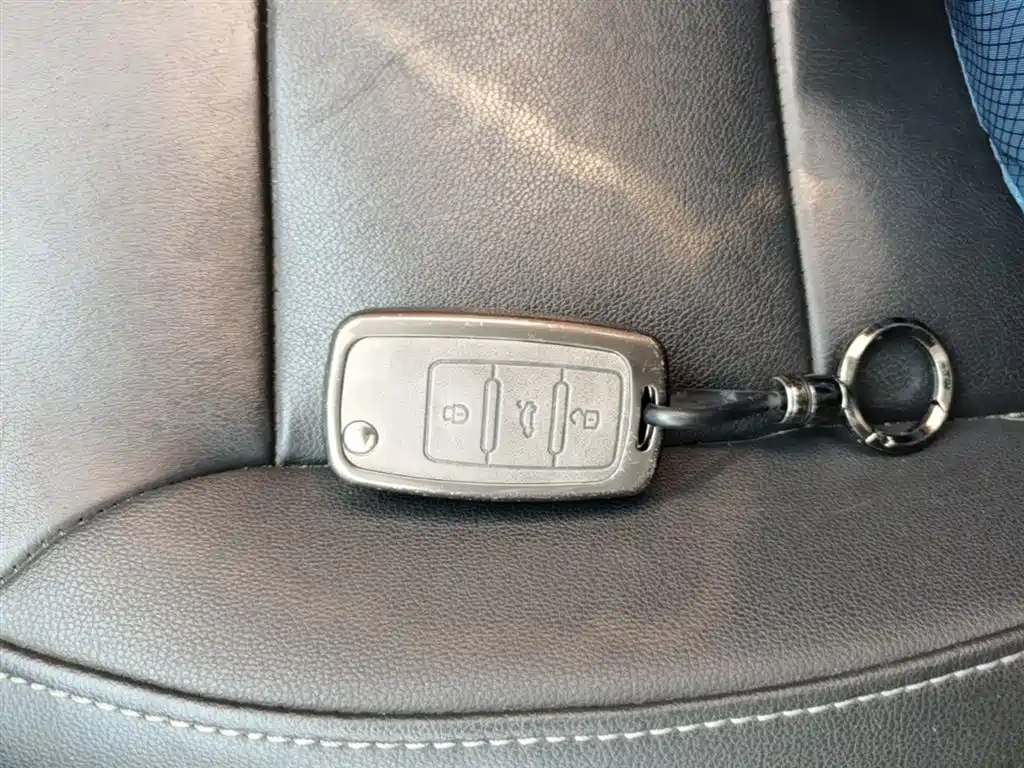 Volkswagen Sagitar 2017 230TSI Automatic Comfort фото 9