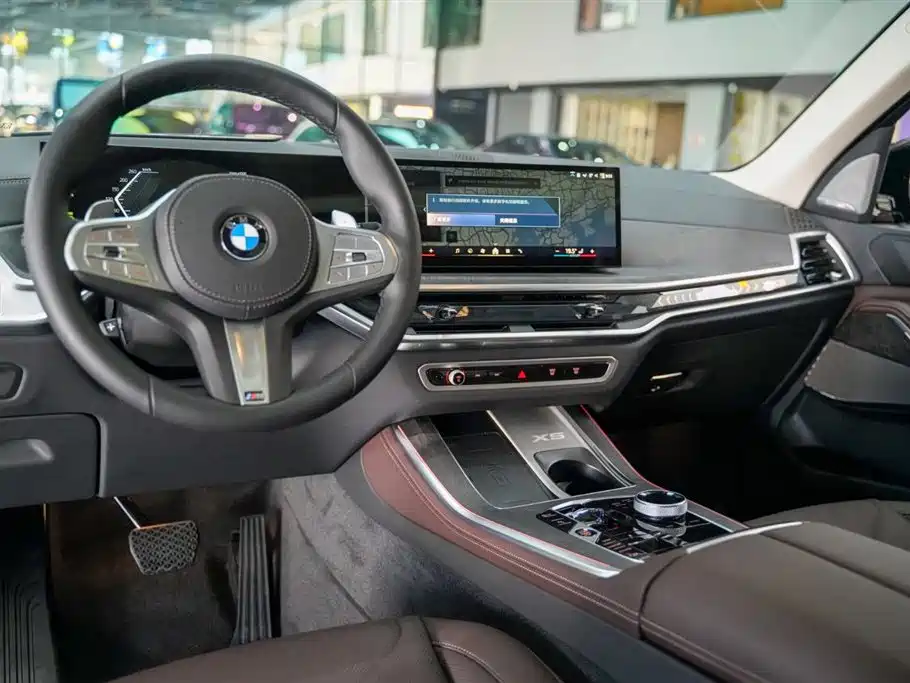 BMW X5 2023 xDrive 30Li Premium M Sport Black Night Package фото 2