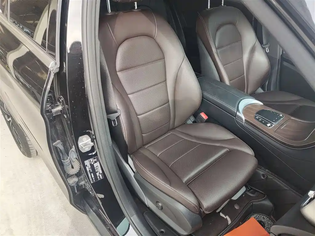 Mercedes-Benz GLC 2022 Facelift II GLC 260 L 4MATIC Luxury фото 25