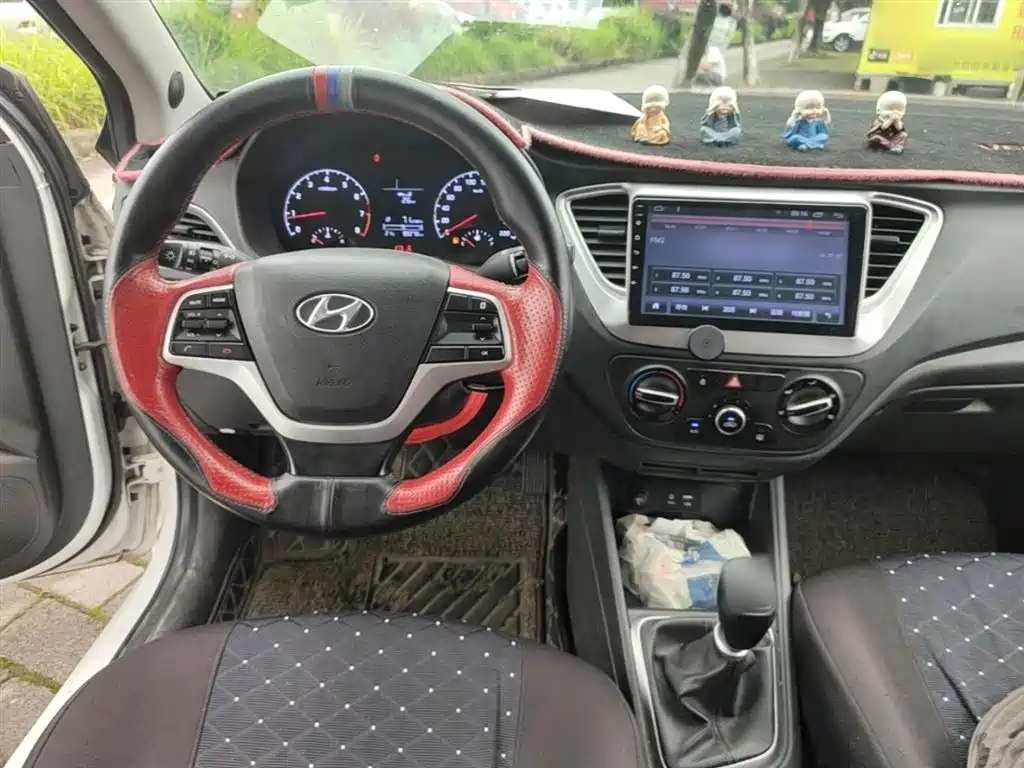 HYUNDAI ACCEPT