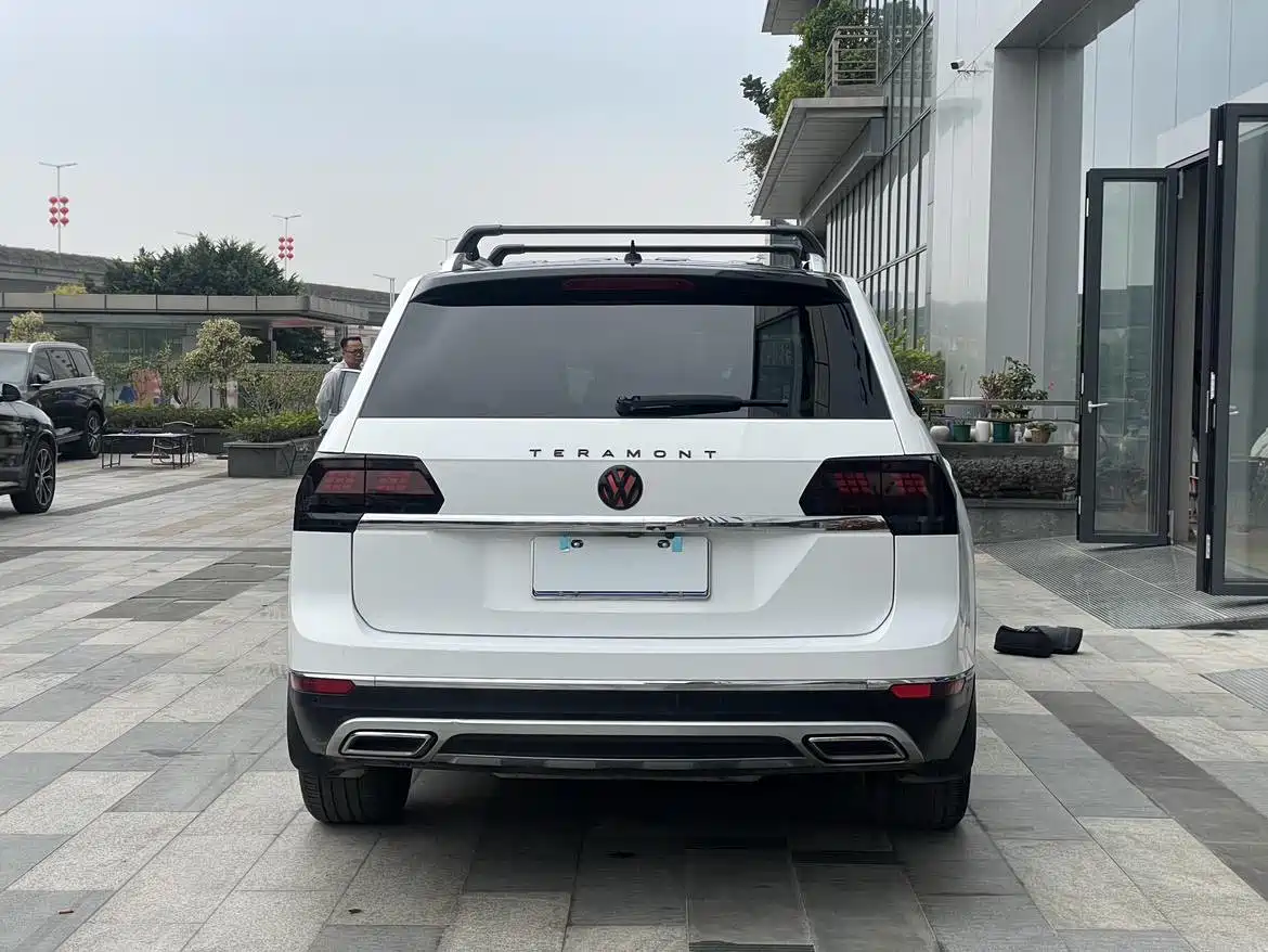 Volkswagen Teramont 2020 380TSI 4WD Luxury Edition China VI фото 13