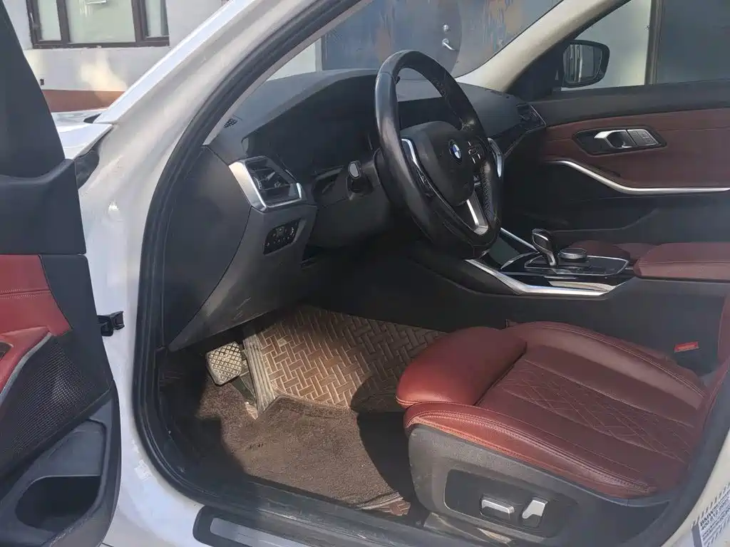 BMW 3 Series 2022 Facelift 320i Sport Package фото 5