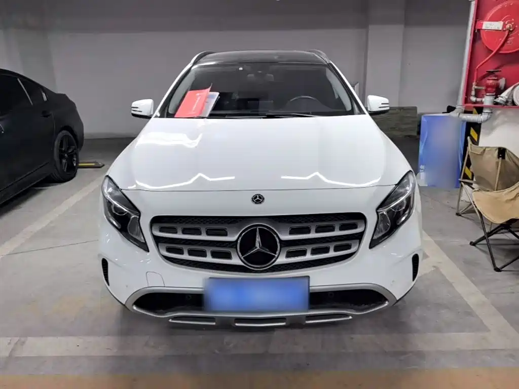 Mercedes-Benz GLA 2018 GLA 200 Dynamic фото 3