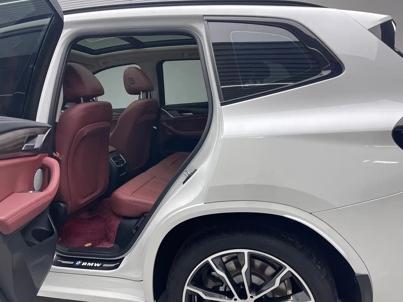 BMW X3 2023 Facelift xDrive30i Leading M Night Package фото 17