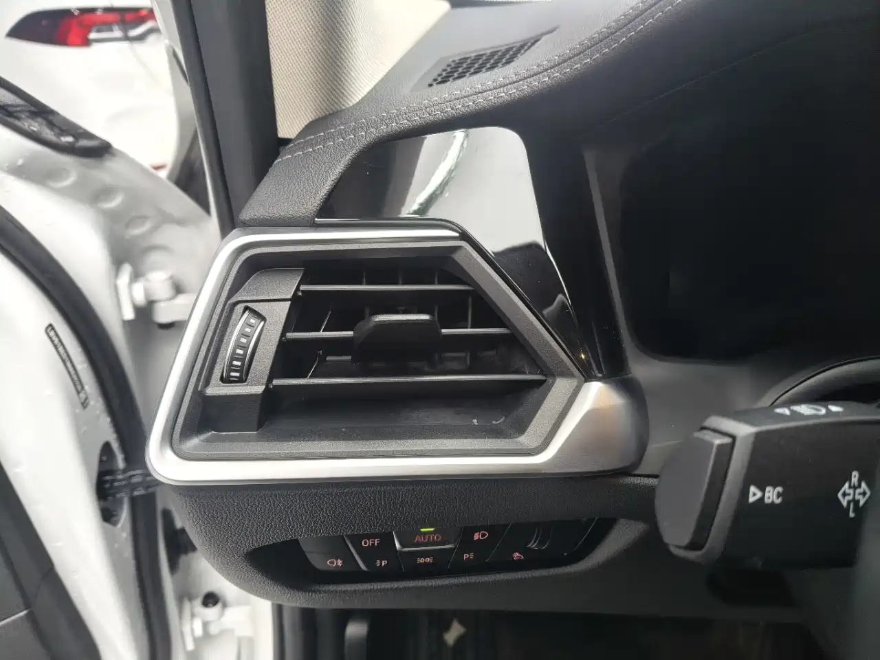 BMW 3 Series 2022 320Li M Sport Package фото 15