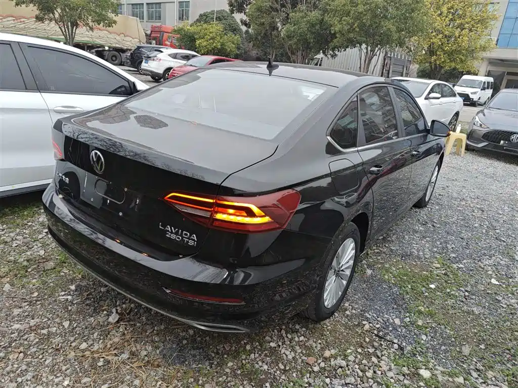 VOLKSWAGEN LAVIDA