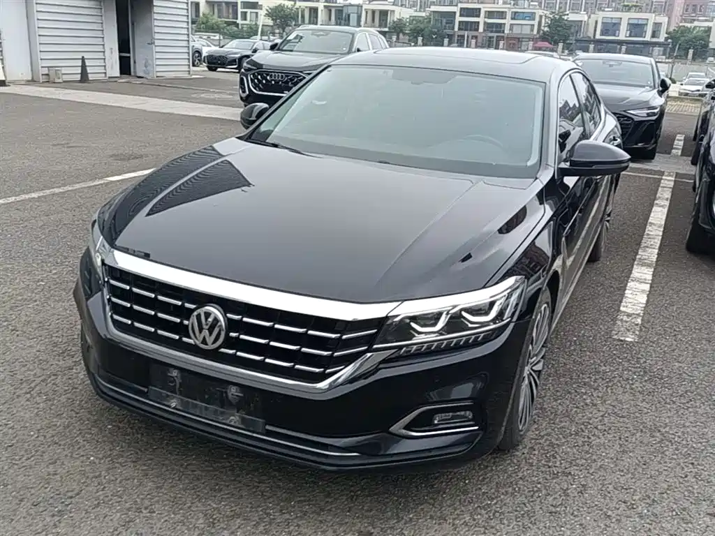 Volkswagen Passat 2019 330TSI Luxury Edition China VI