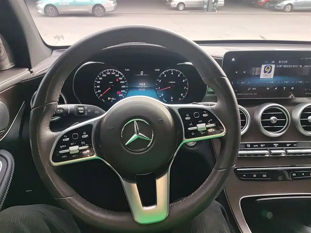 Mercedes-Benz GLC 2022 Facelift II GLC 260 L 4MATIC Luxury фото 11