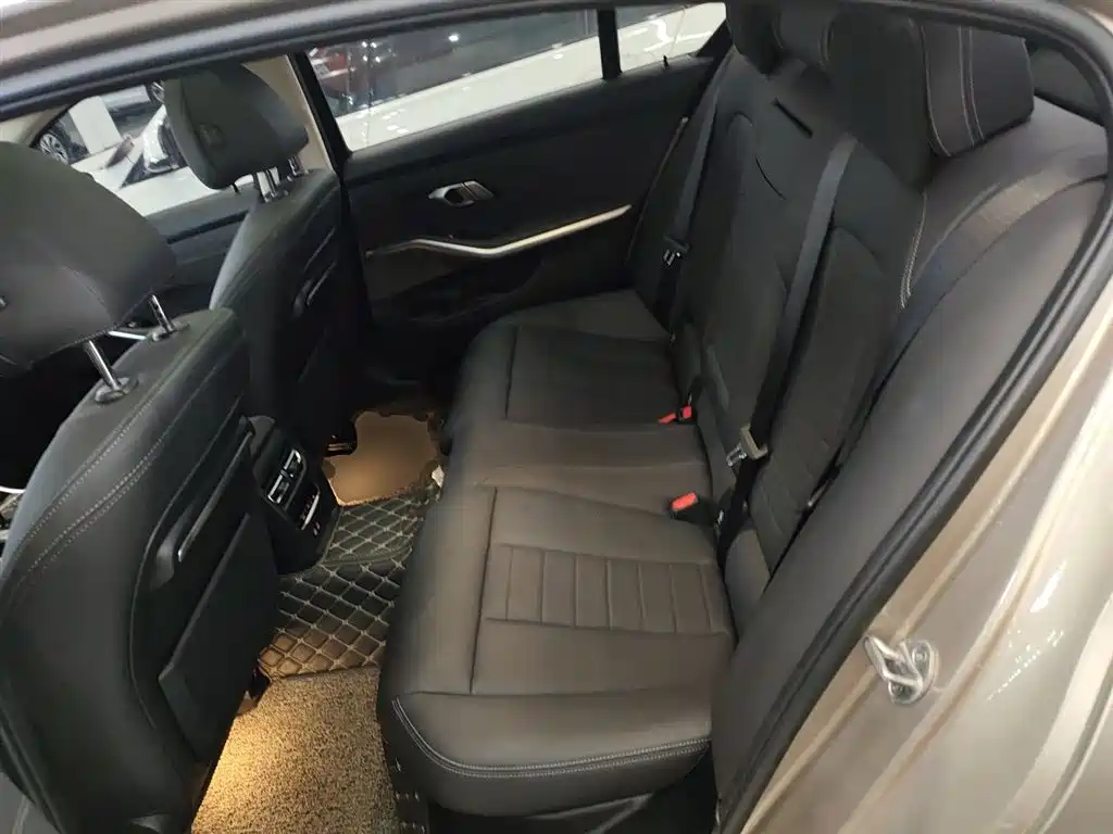 BMW 3 Series 2021 320Li M Sport Package фото 13