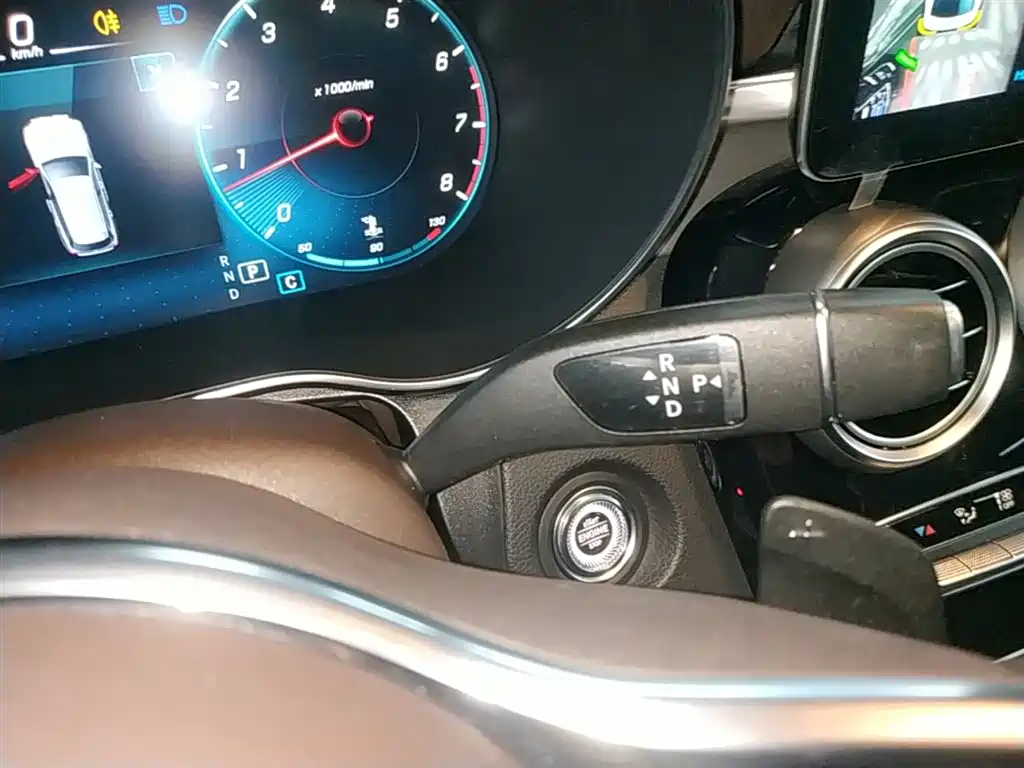 Mercedes-Benz GLC 2020 Facelift GLC 260 L 4MATIC Dynamic фото 14