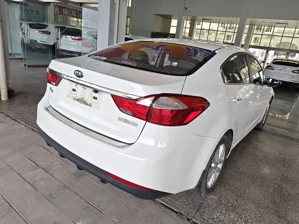 KIA K3