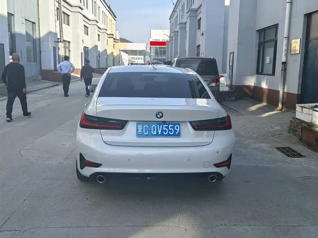 BMW 3 Series 2022 Facelift 320i Sport Package фото 3