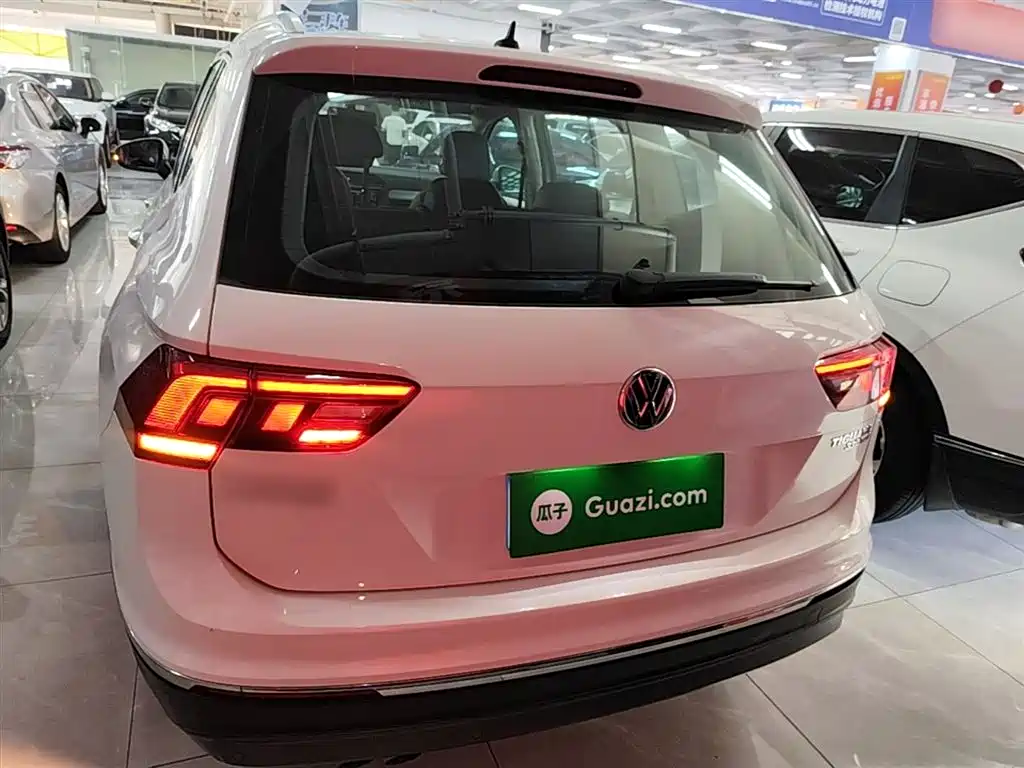 Volkswagen Tiguan L 2018 330TSI Automatic 2WD Comfort Edition фото 6