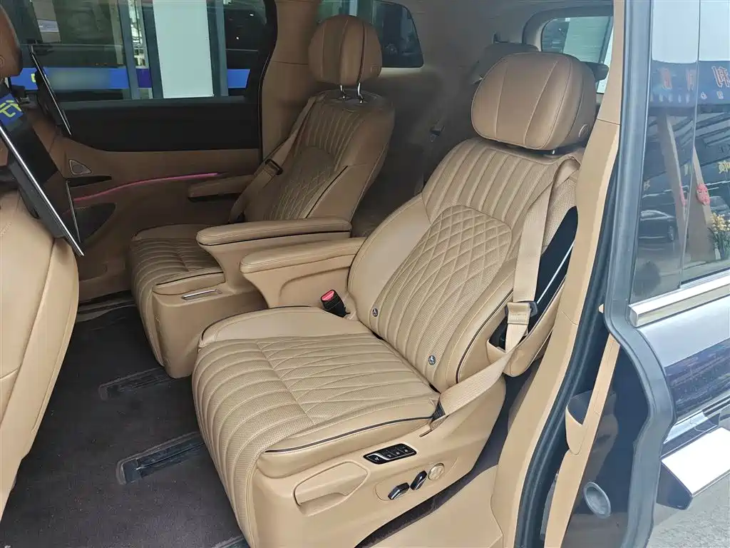 Voyah Auto Voyah Dreamer 2022 Low-carbon Dream+Smart Package фото 13
