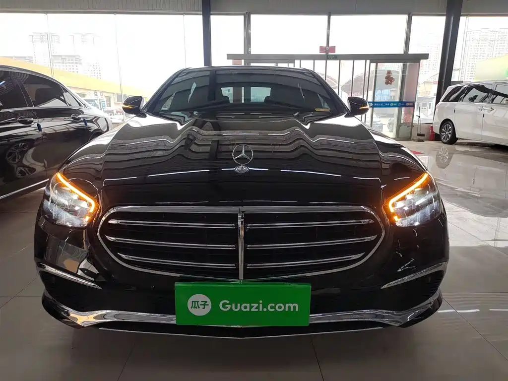 Mercedes-Benz E-Class 2023 E 260 L Sport фото 3