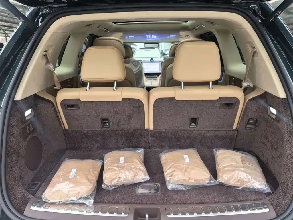 AITO Wenjie AITO M9 2025 Extended Range Ultra 52kWh 6-Seater фото 19