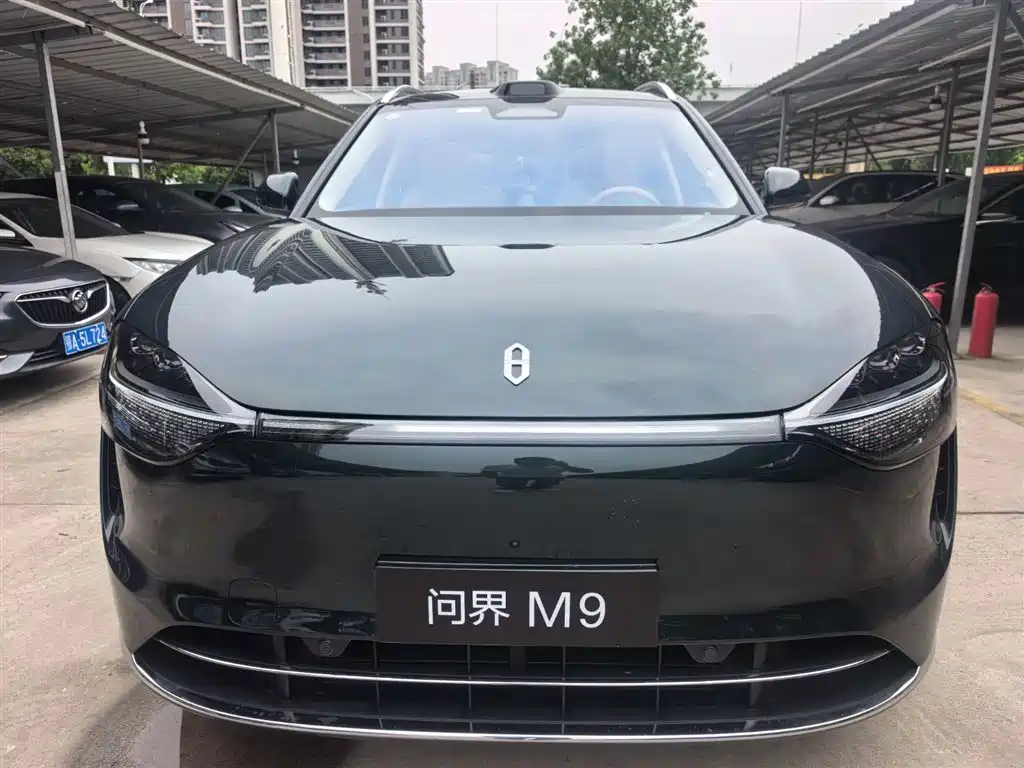 AITO Wenjie AITO M9 2025 Extended Range Ultra 52kWh 6-Seater фото 2