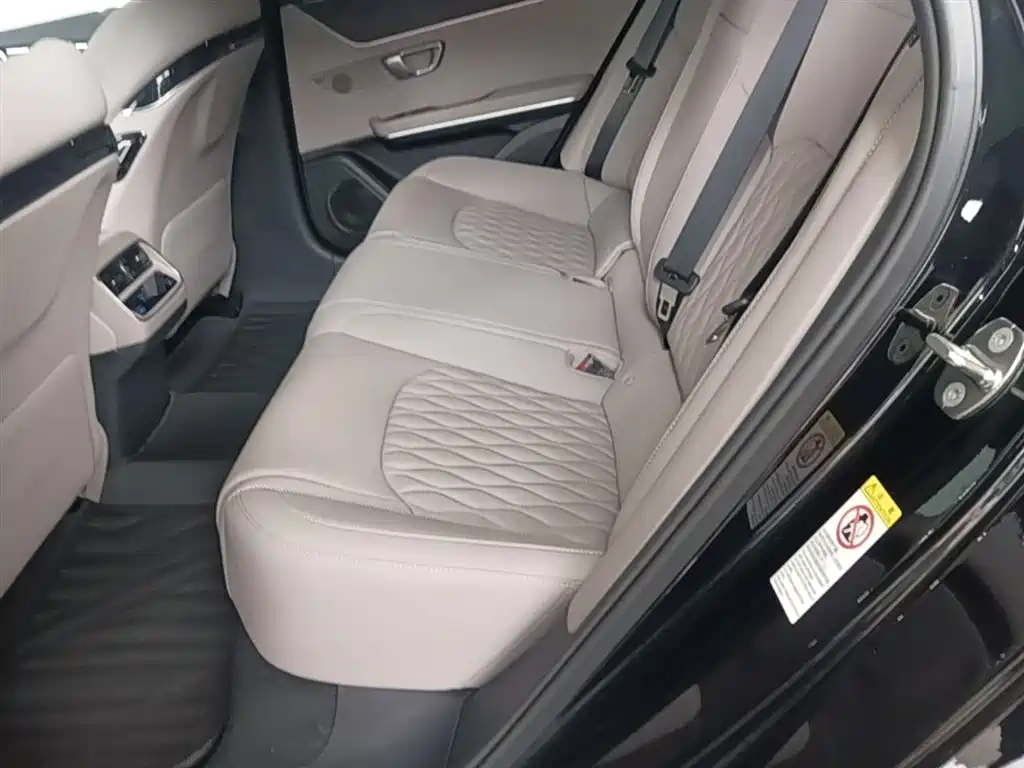 BYD Han 2025 DM-i 125KM LiDAR Smart Driving фото 17
