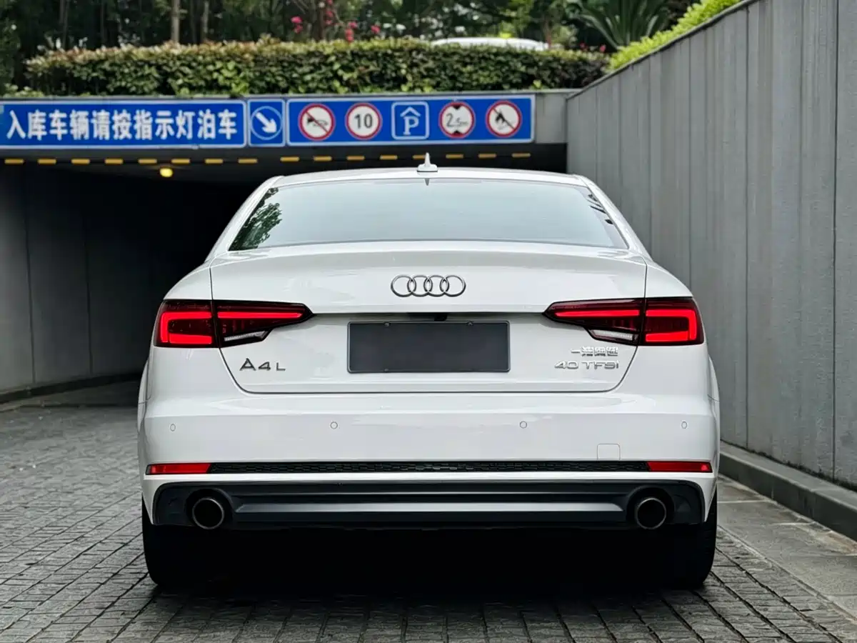 Audi A4L 2018 30th Anniversary 40 TFSI Fashion фото 11