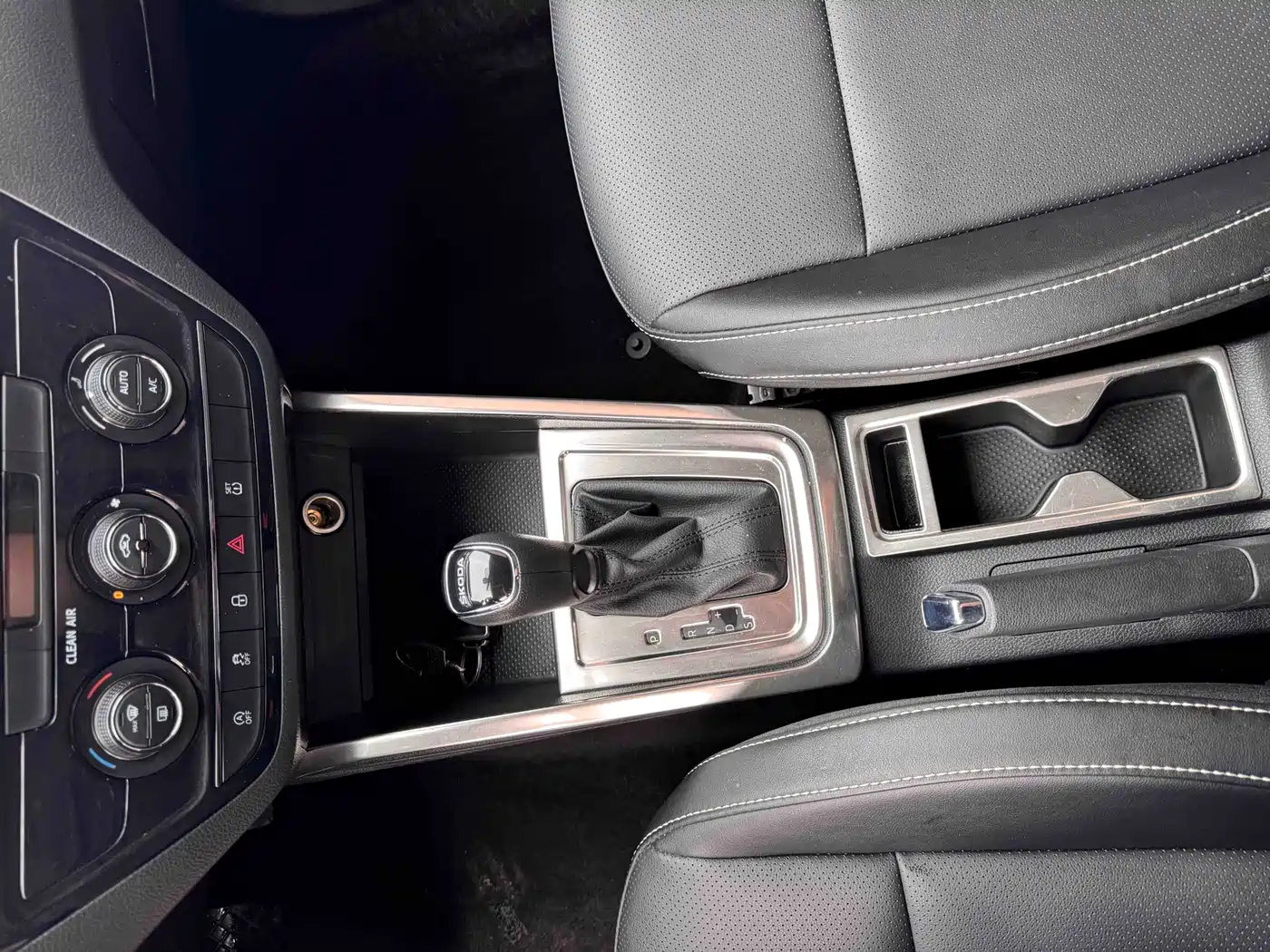 Škoda Kamiq 2022 1.5L Automatic Comfort Edition фото 11