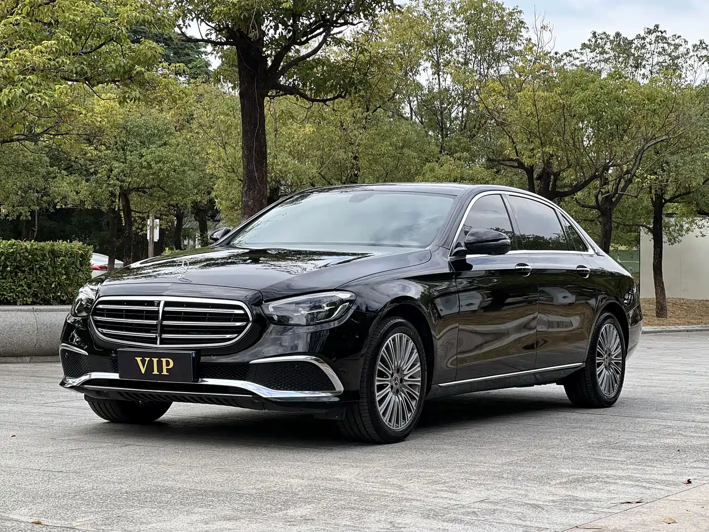 Mercedes-Benz E-Class 2023 Facelift E 300 L Fashion фото 2